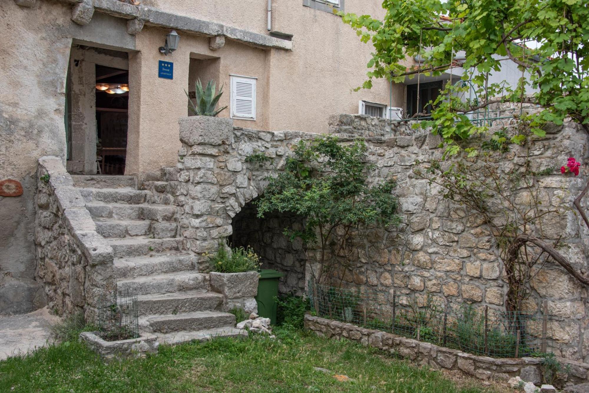 Apartman Nives Lubenice Zewnętrze zdjęcie